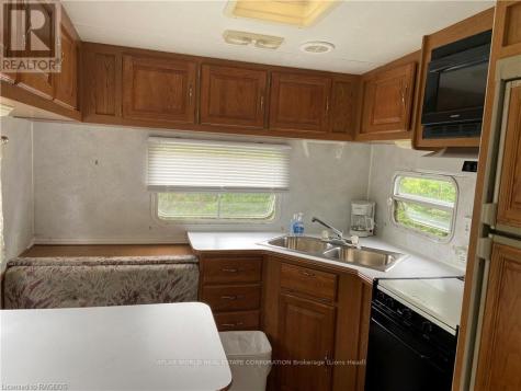 9 Tamarac Road Northern Bruce Peninsula ON N0H 2R0