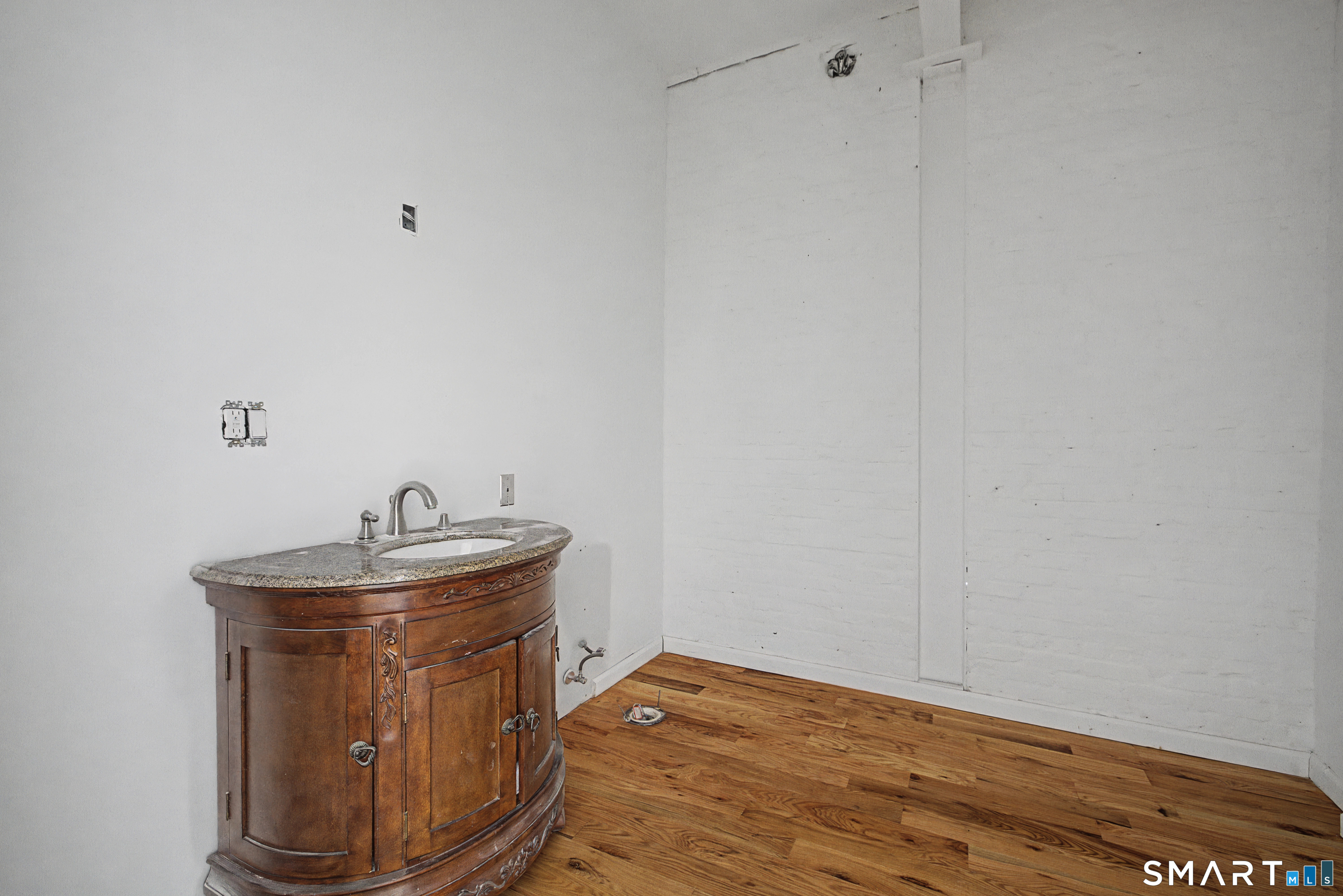 53 Crescent Avenue Bridgeport CT 06608