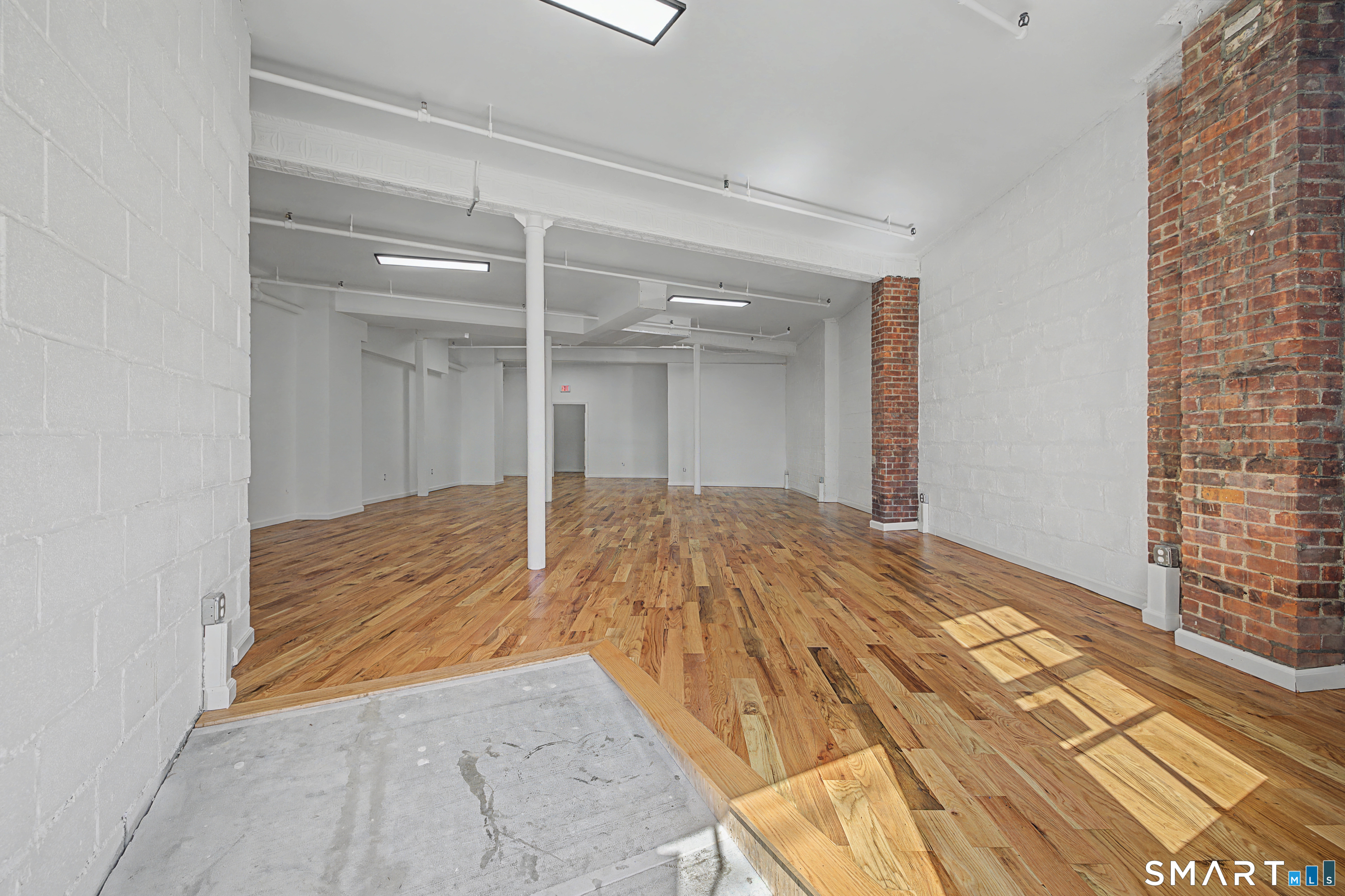 53 Crescent Avenue Bridgeport CT 06608