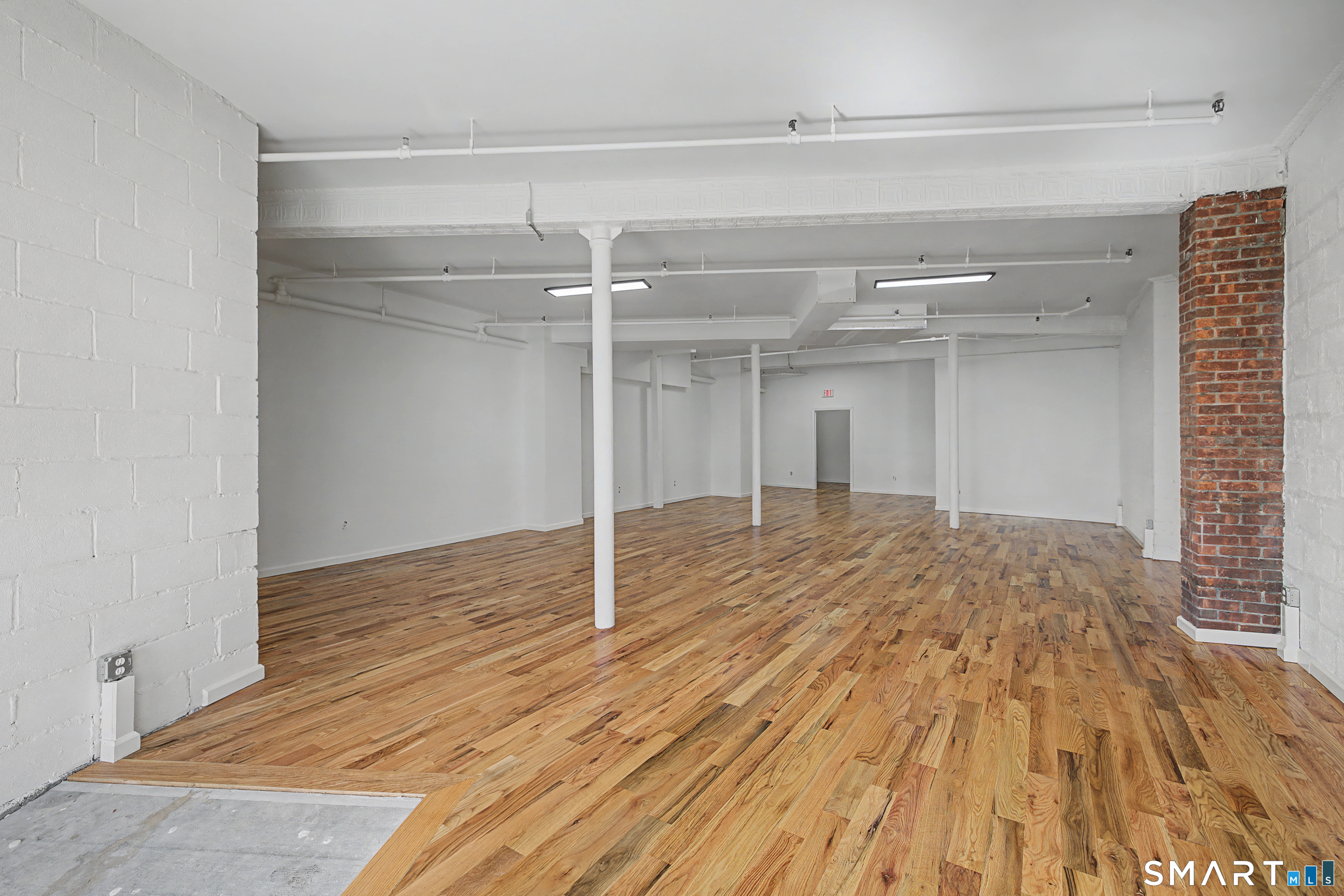 53 Crescent Avenue Bridgeport CT 06608