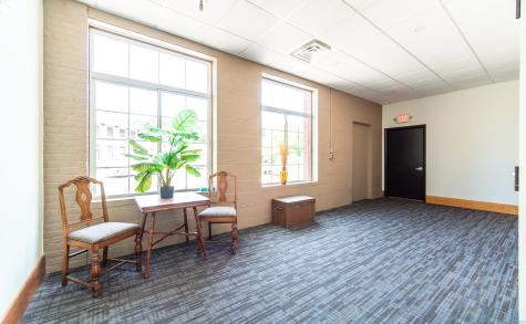 10 Summit Street East Hampton CT 06424
