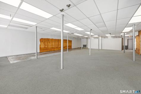 33 Main Street Essex CT 06442