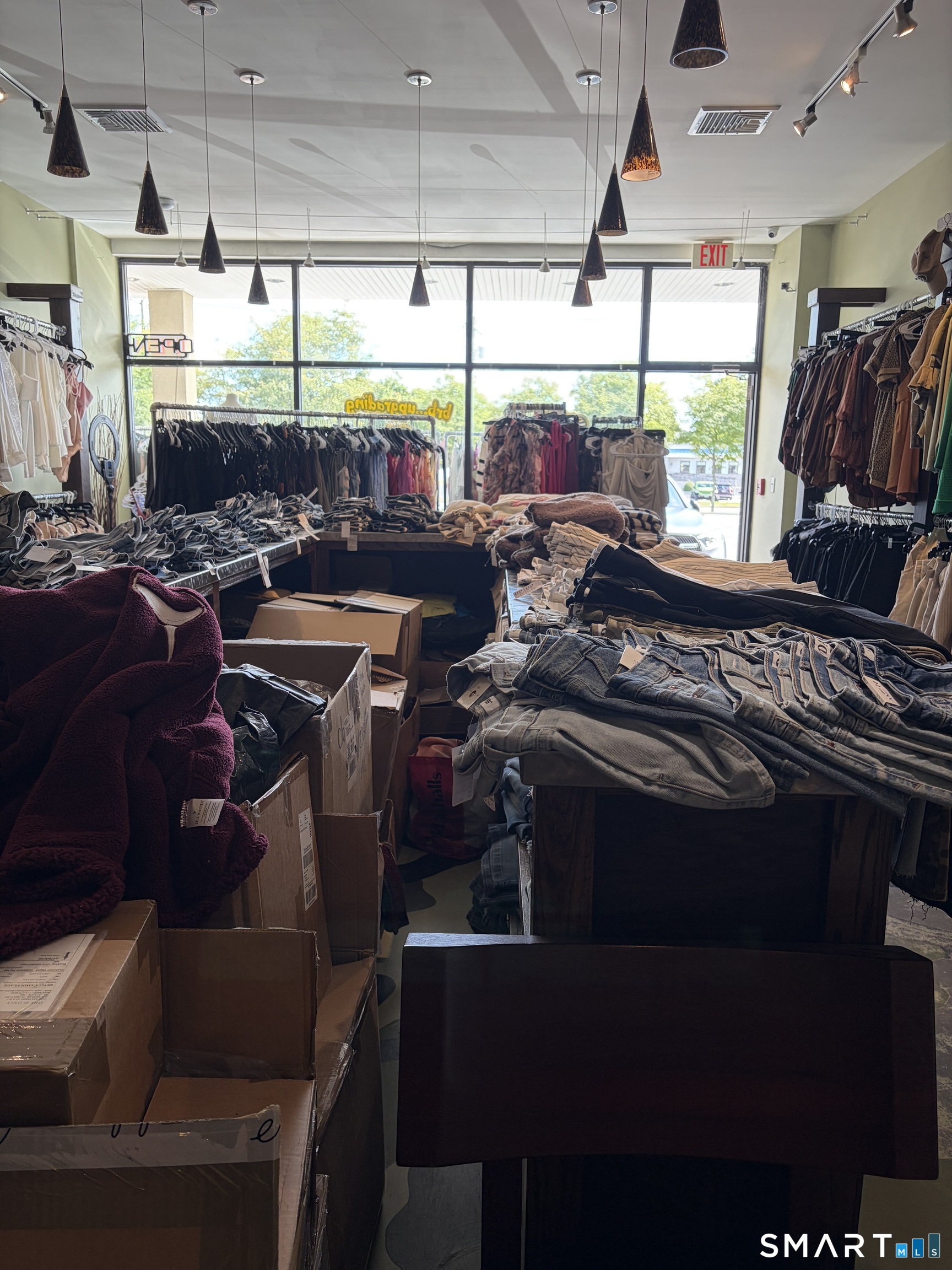 323 Washington Avenue North Haven CT 06473