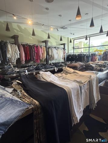 323 Washington Avenue North Haven CT 06473