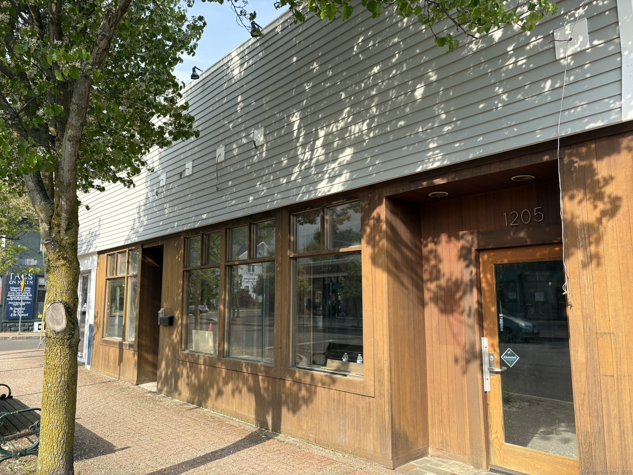 1205 Main Street Branford CT 06405