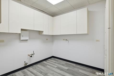 3 Northwestern Drive Bloomfield CT 06002