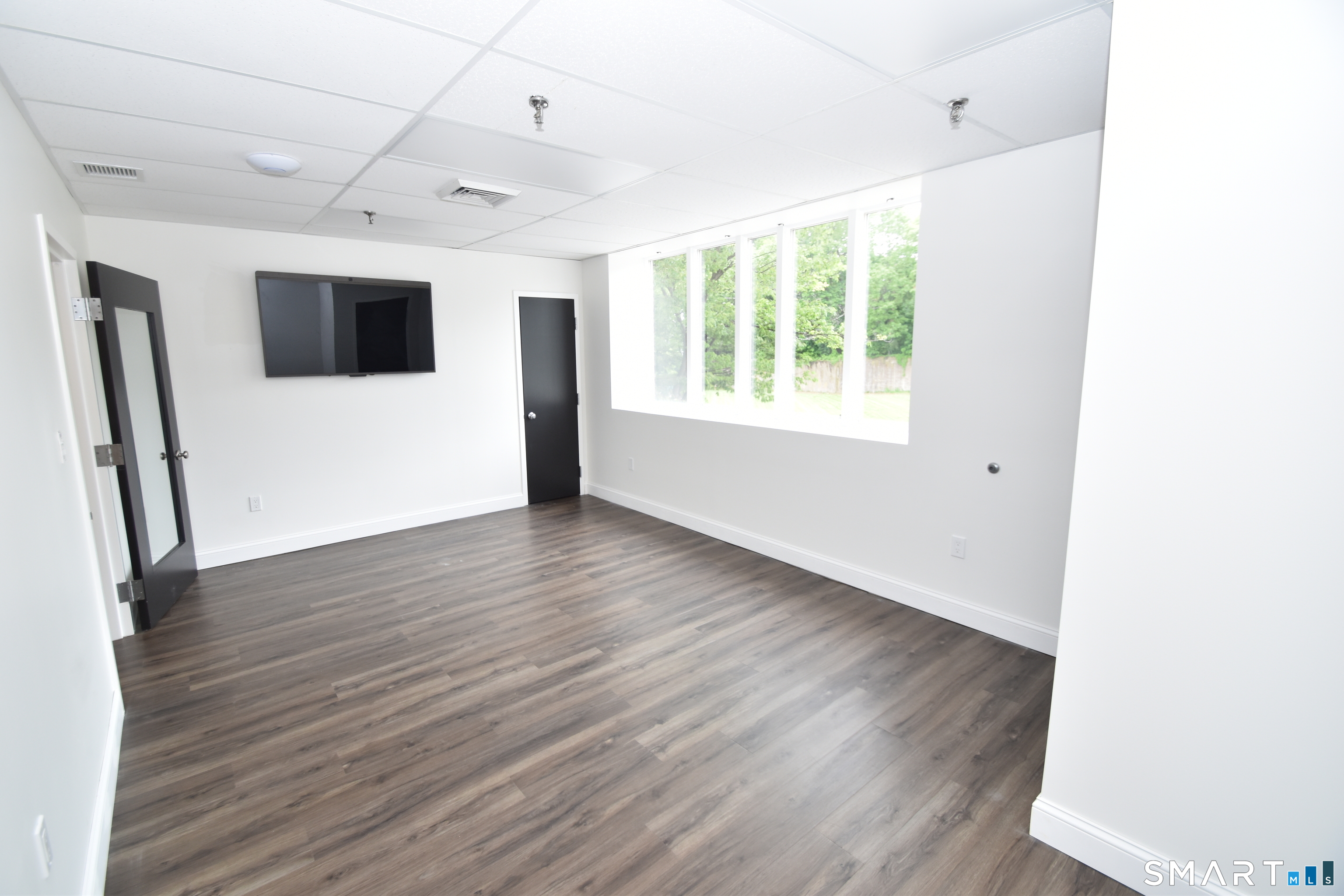 935 Main Street Manchester CT 06040