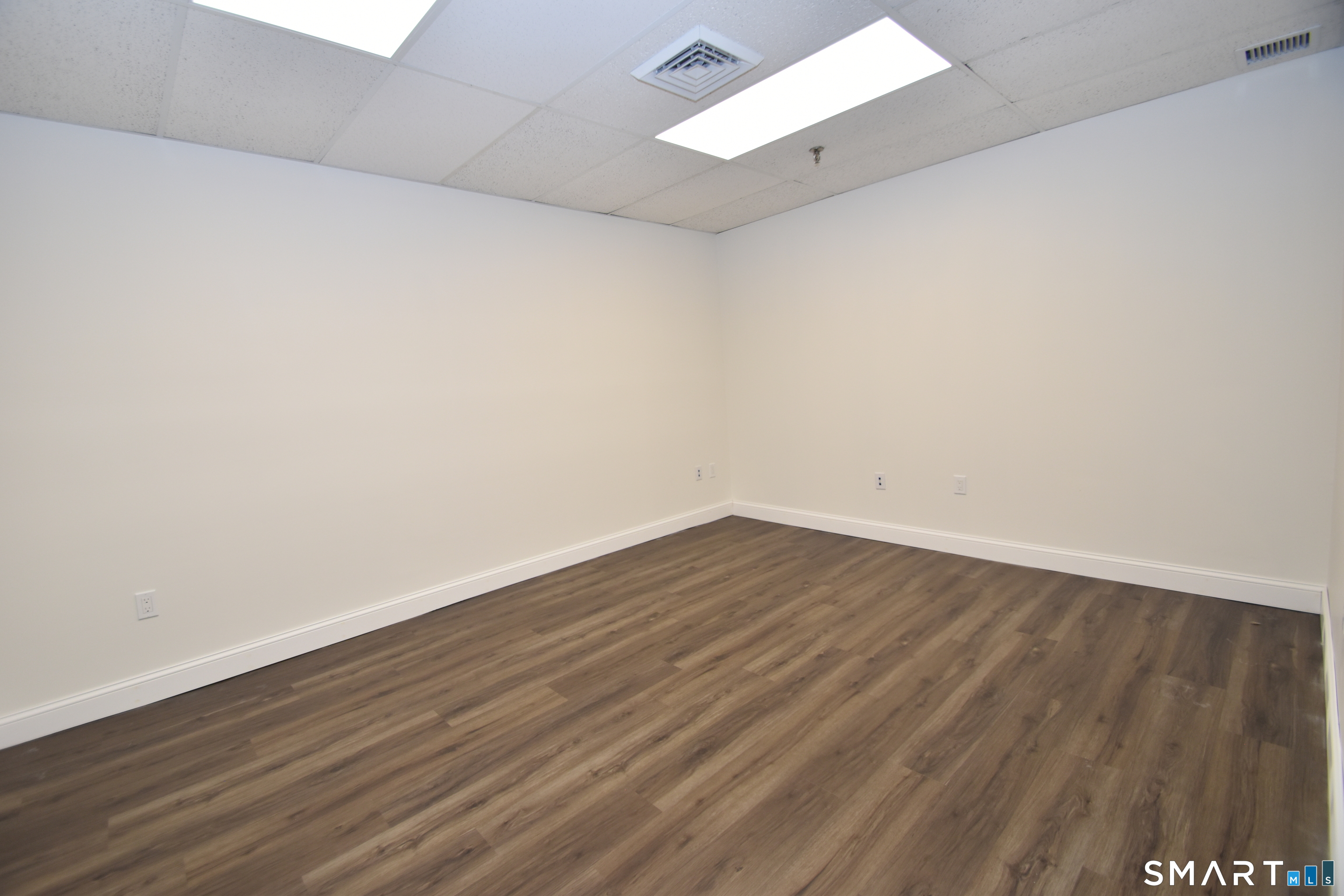 935 Main Street Manchester CT 06040