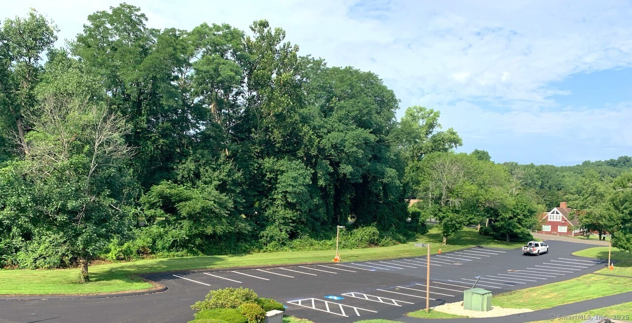 613 New Britain Avenue Farmington CT 06032