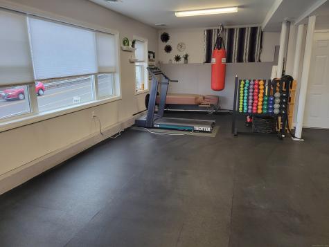 366 Federal Road Brookfield CT 06804