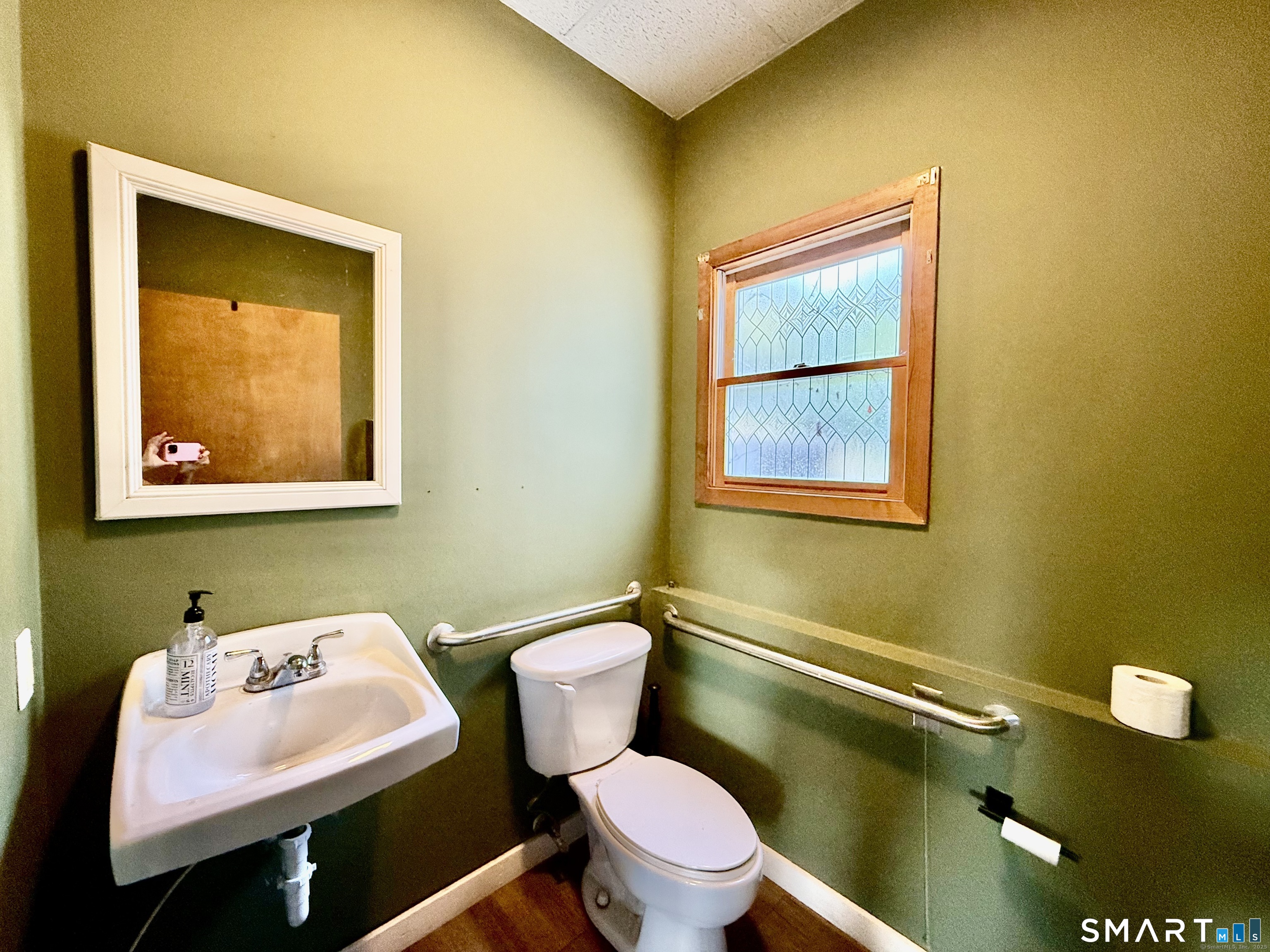 20 Pendleton Drive Hebron CT 06248