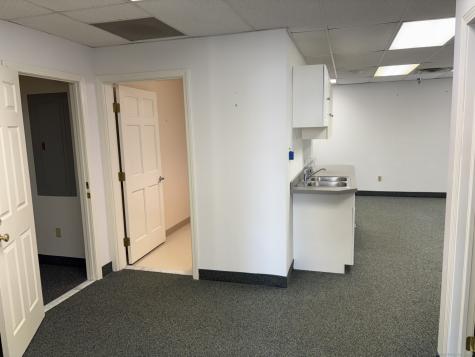 88-B Howard Street New London CT 06320