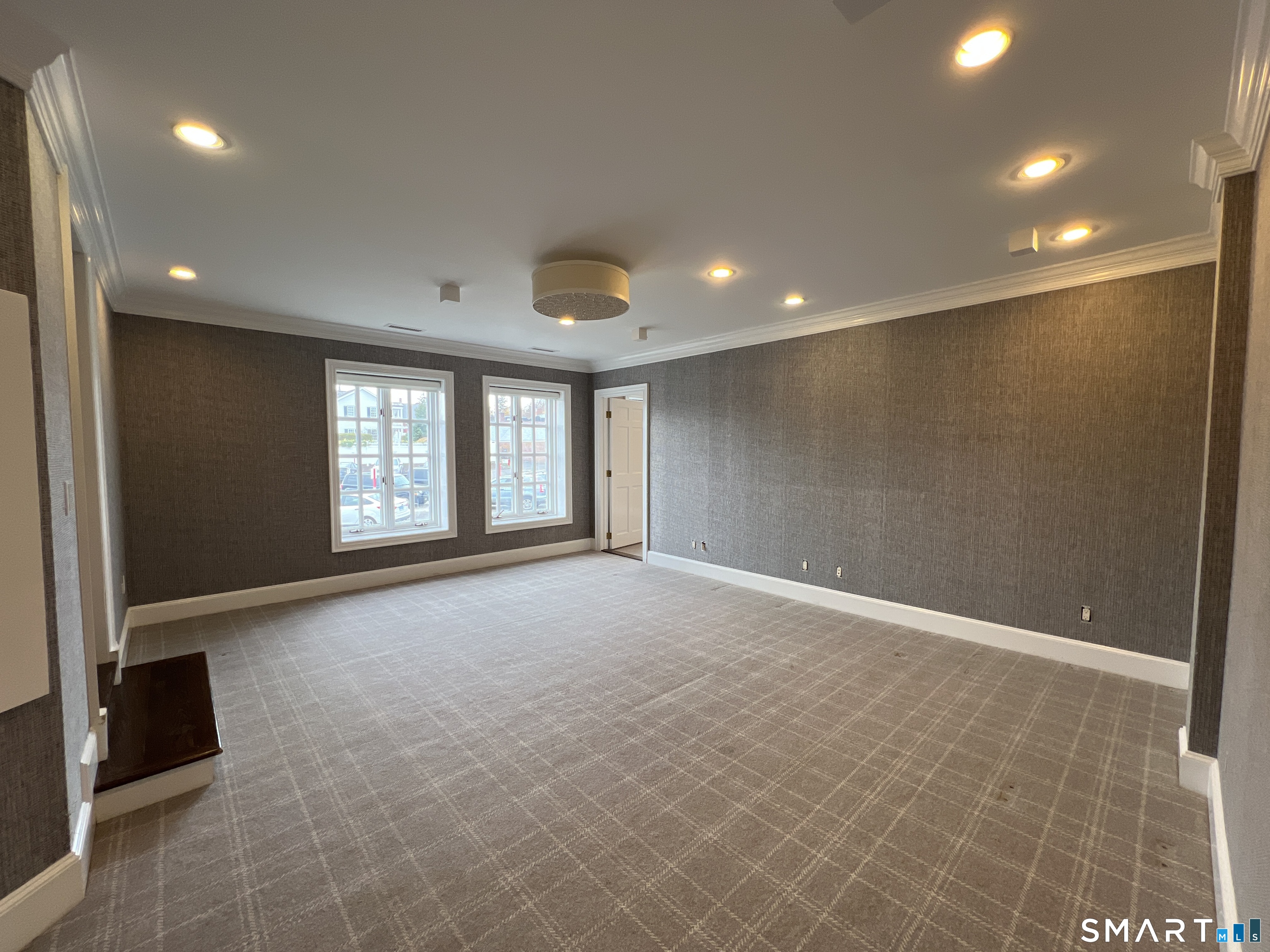 21 South Avenue New Canaan CT 06840