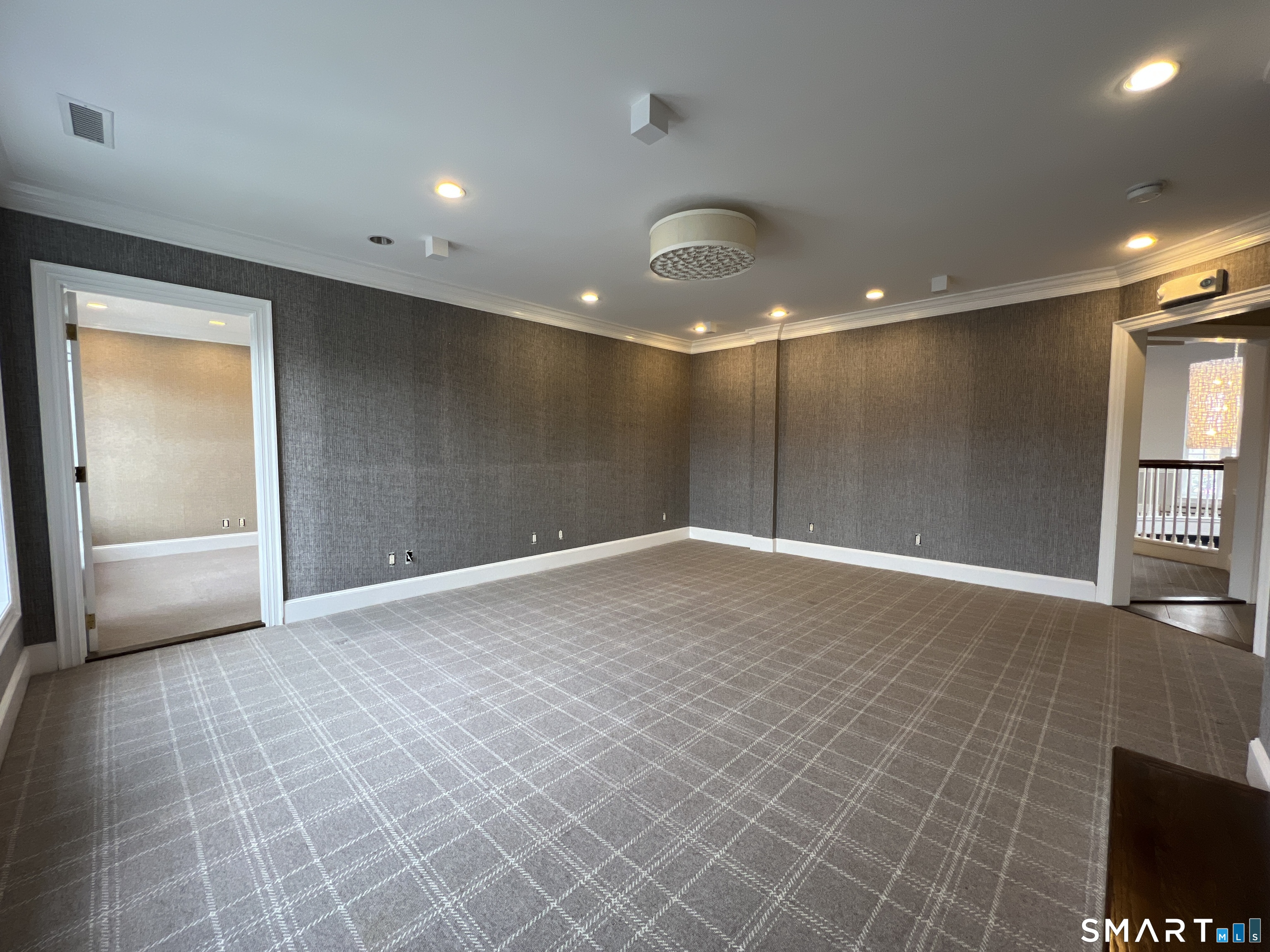 21 South Avenue New Canaan CT 06840