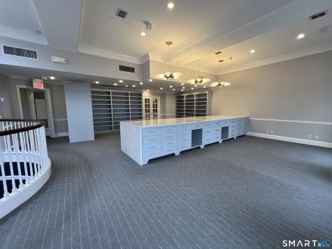 21 South Avenue New Canaan CT 06840
