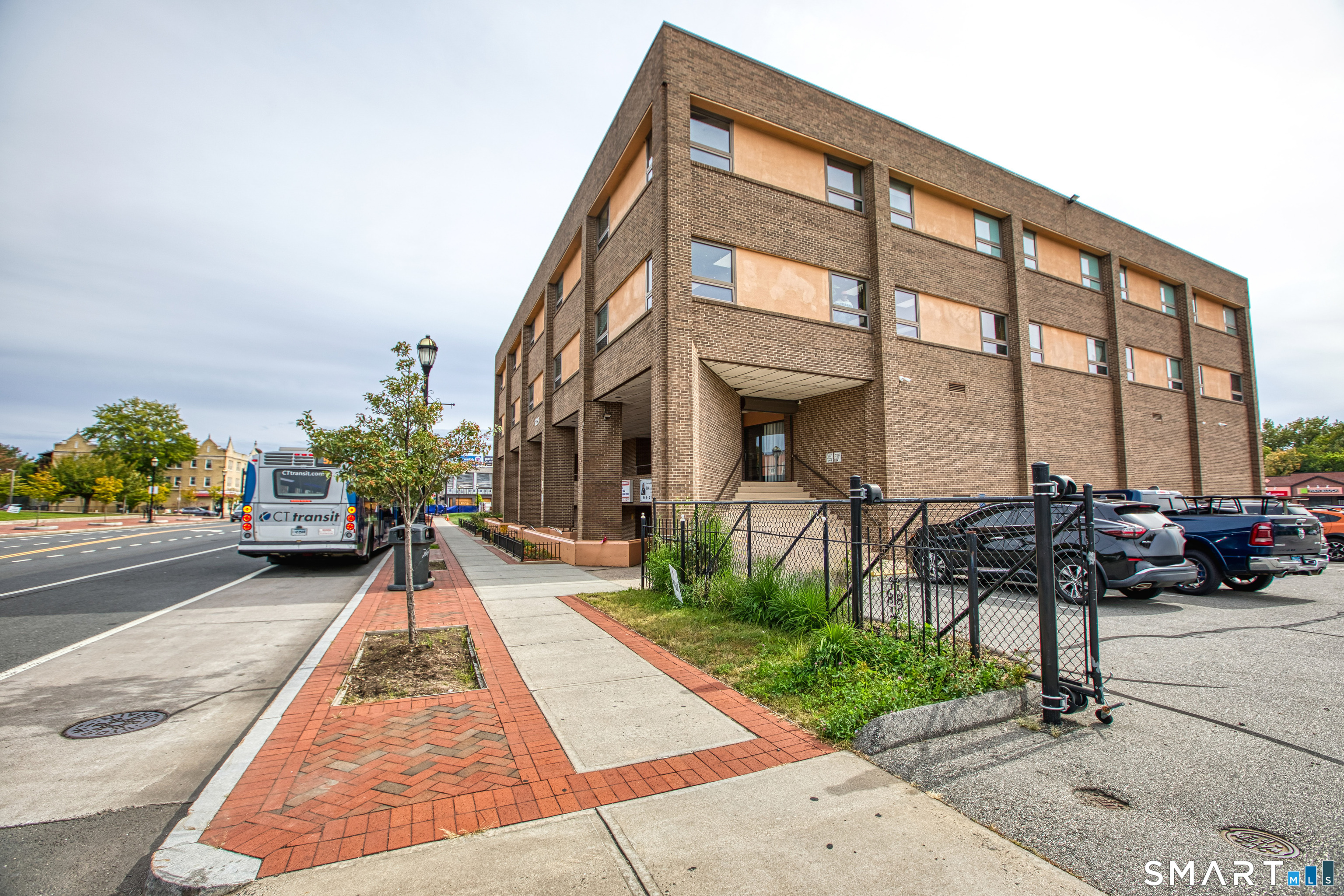 1229 Albany Avenue Hartford CT 06112