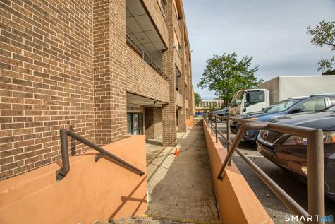 1229 Albany Avenue Hartford CT 06112