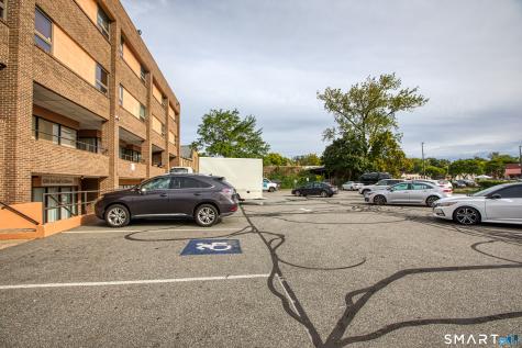 1229 Albany Avenue Hartford CT 06112