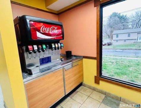 325 Chamberlain Highway Meriden CT 06451