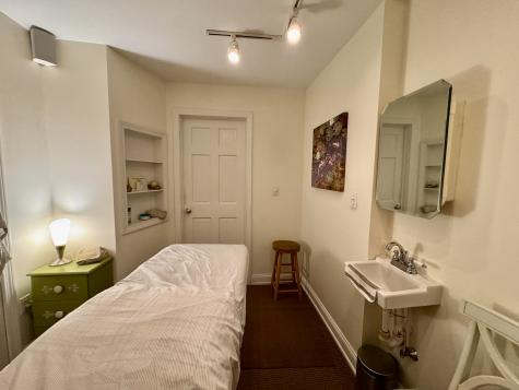 183 Montowese Street Branford CT 06405