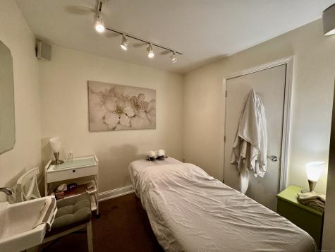 183 Montowese Street Branford CT 06405