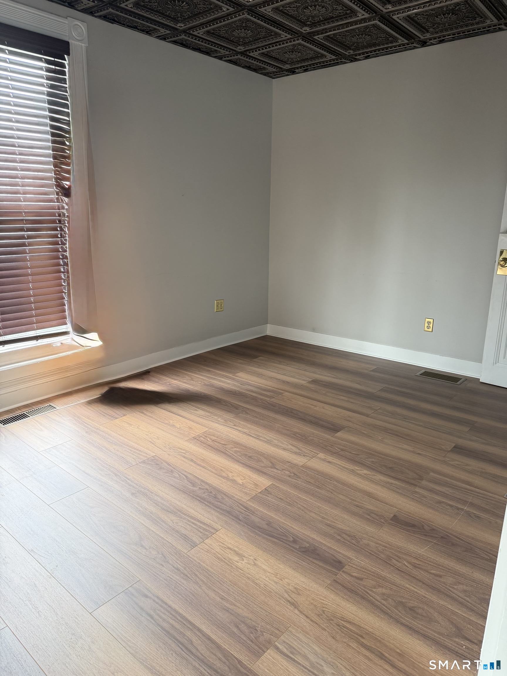 21 Holmes Avenue Waterbury CT 06710