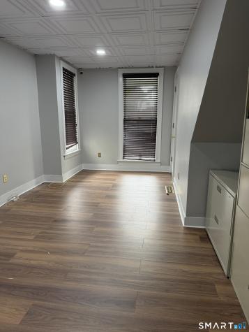 21 Holmes Avenue Waterbury CT 06710