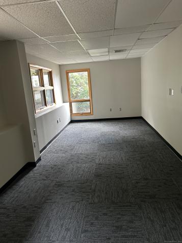 516 Vauxhall Street New London CT 06320