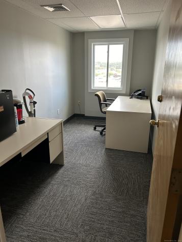 516 Vauxhall Street New London CT 06320