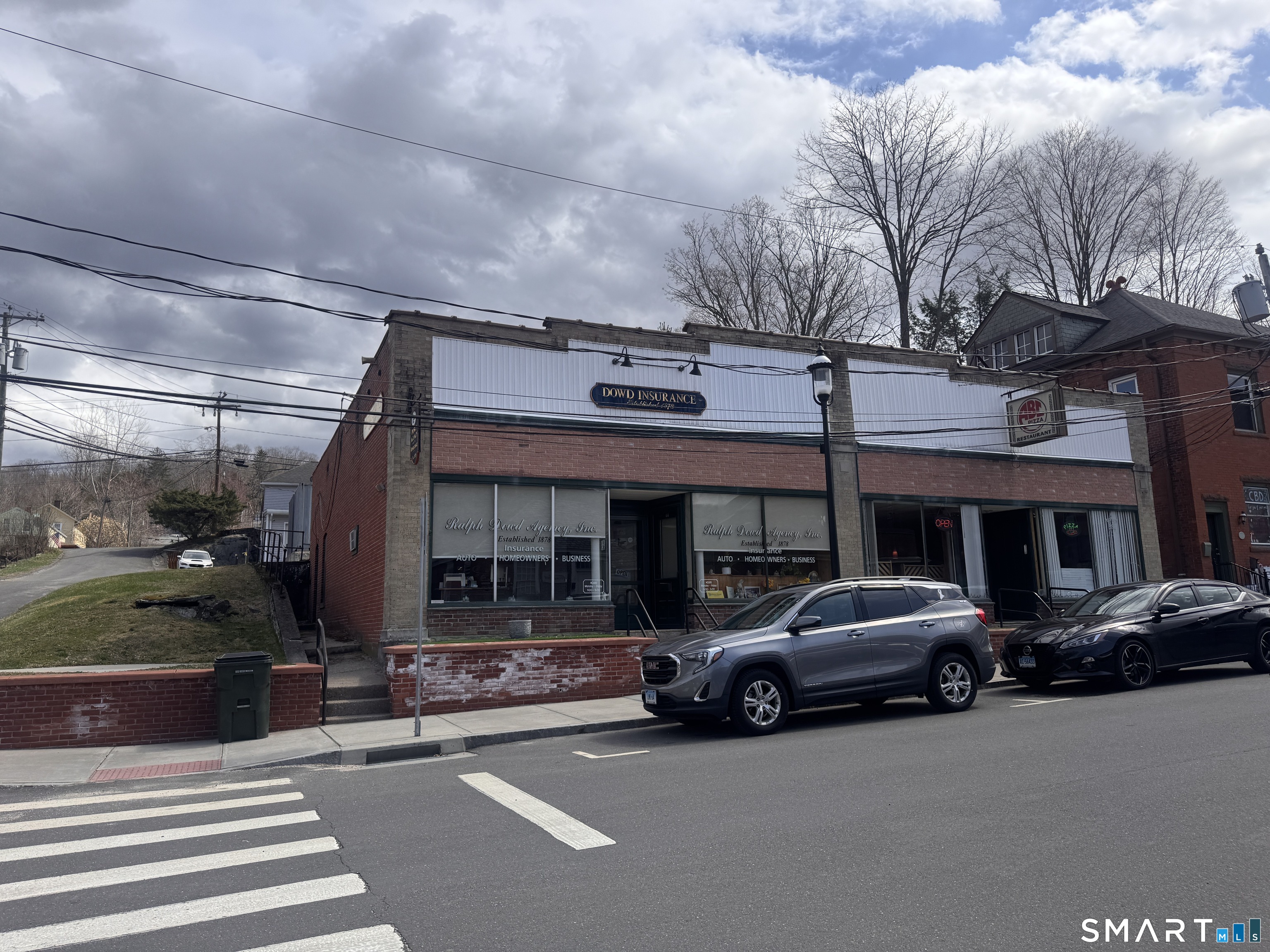 13 River Street Canton CT 06019