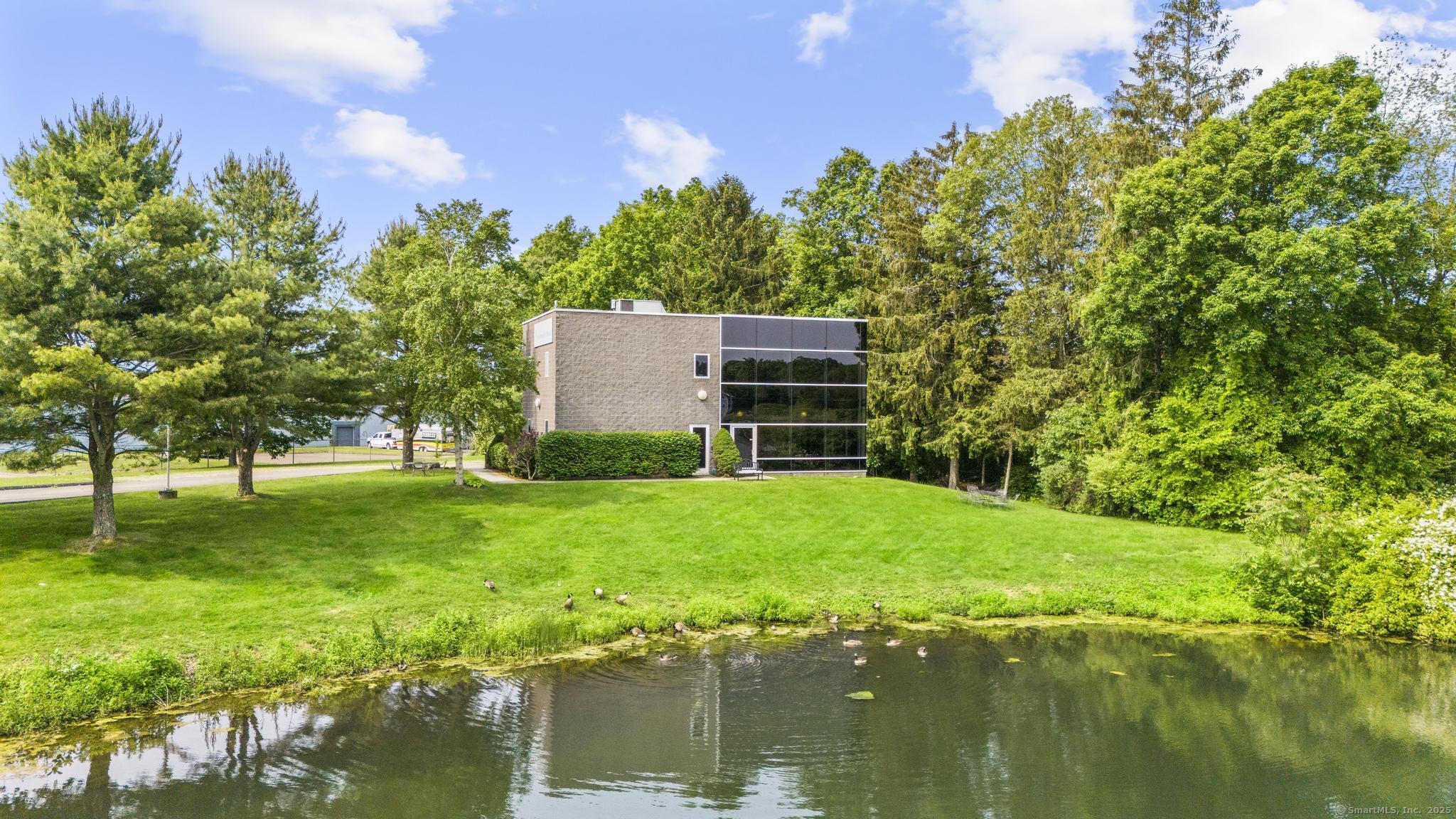 75 Carter Drive Guilford CT 06437
