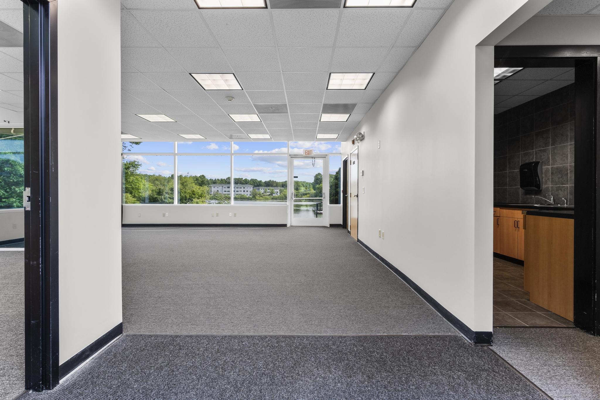 75 Carter Drive Guilford CT 06437