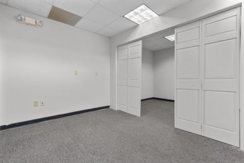 75 Carter Drive Guilford CT 06437