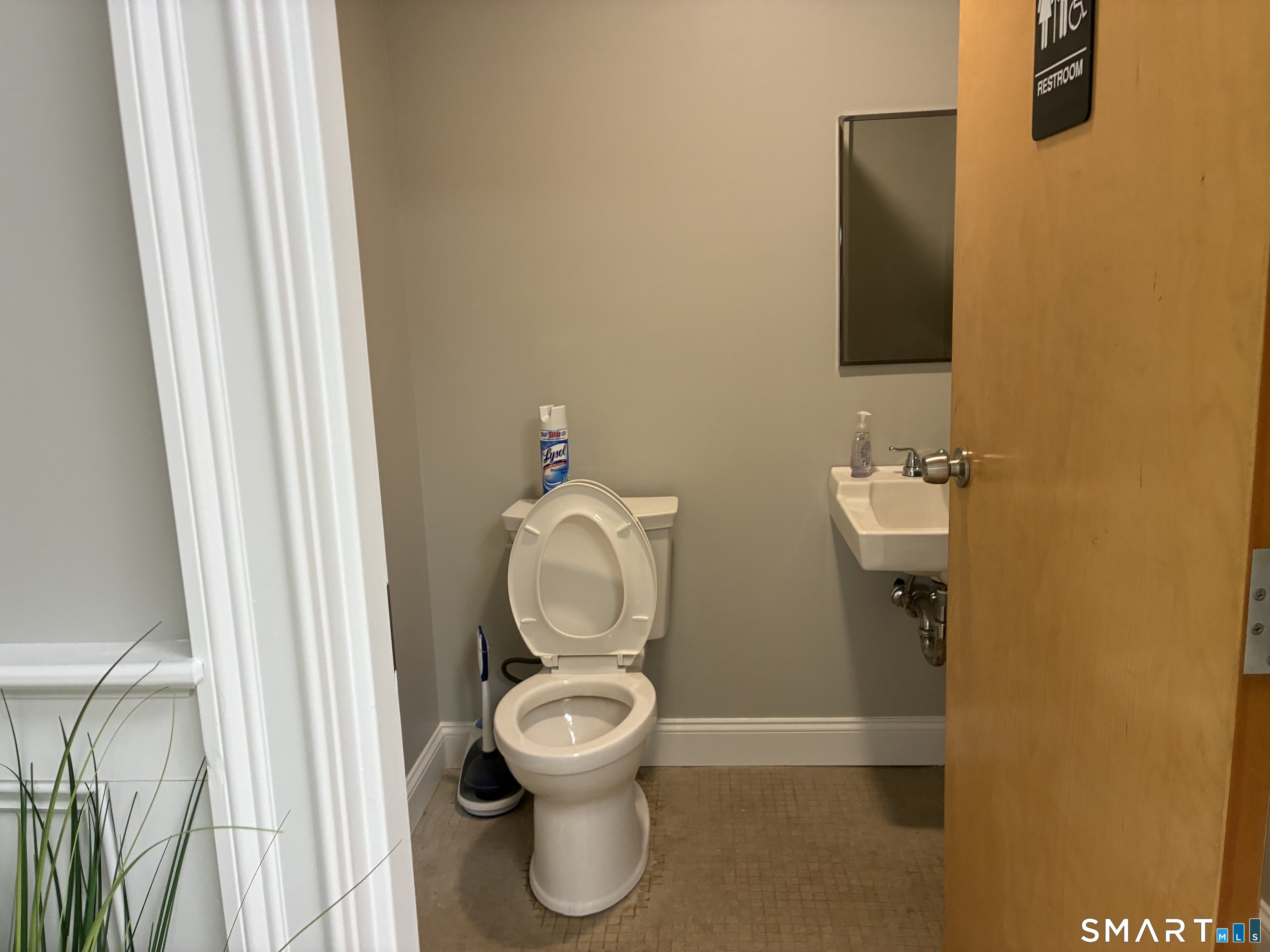 25 Lindeman Drive Trumbull CT 06611