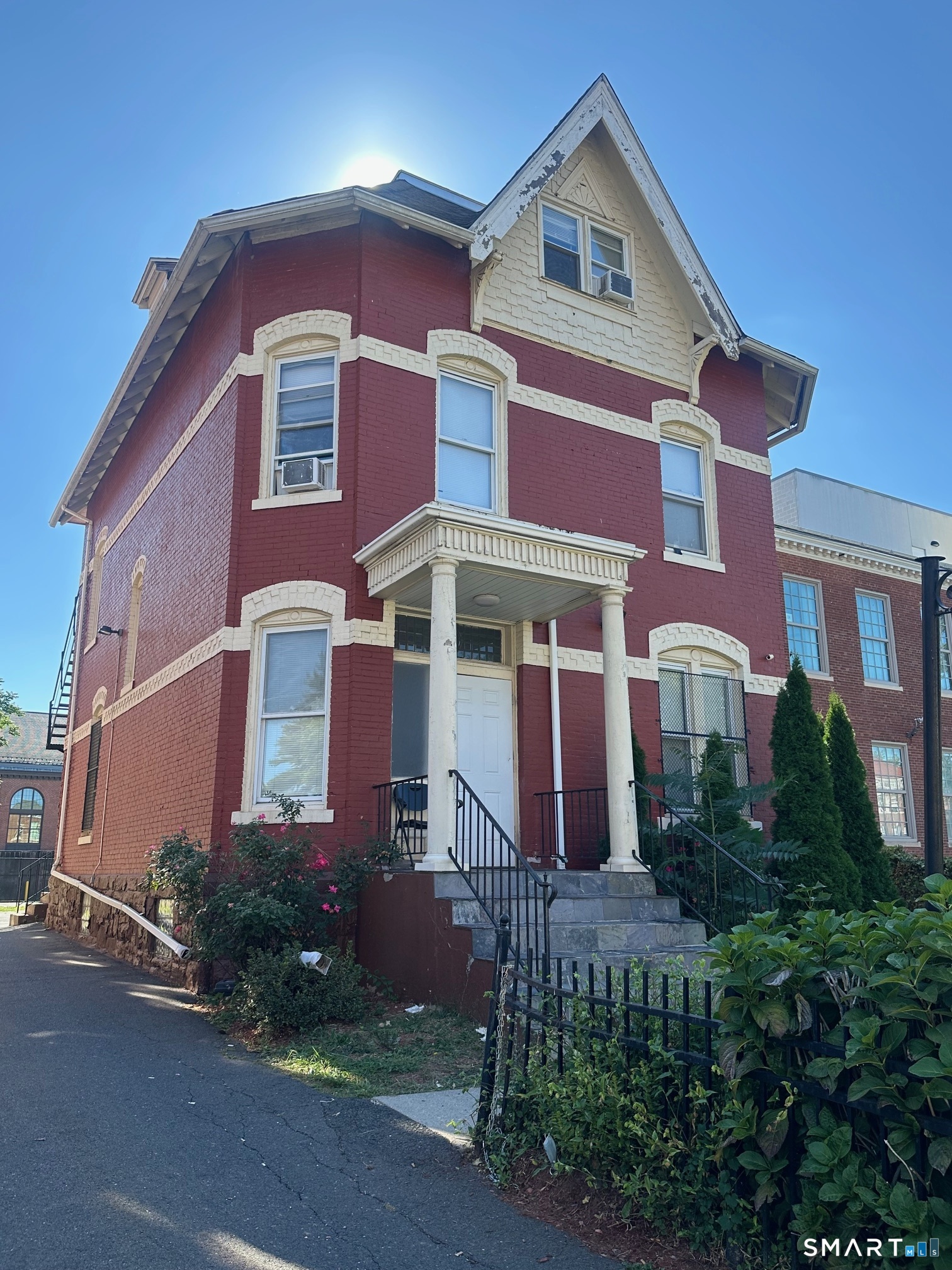 915 Asylum Avenue Hartford CT 06105