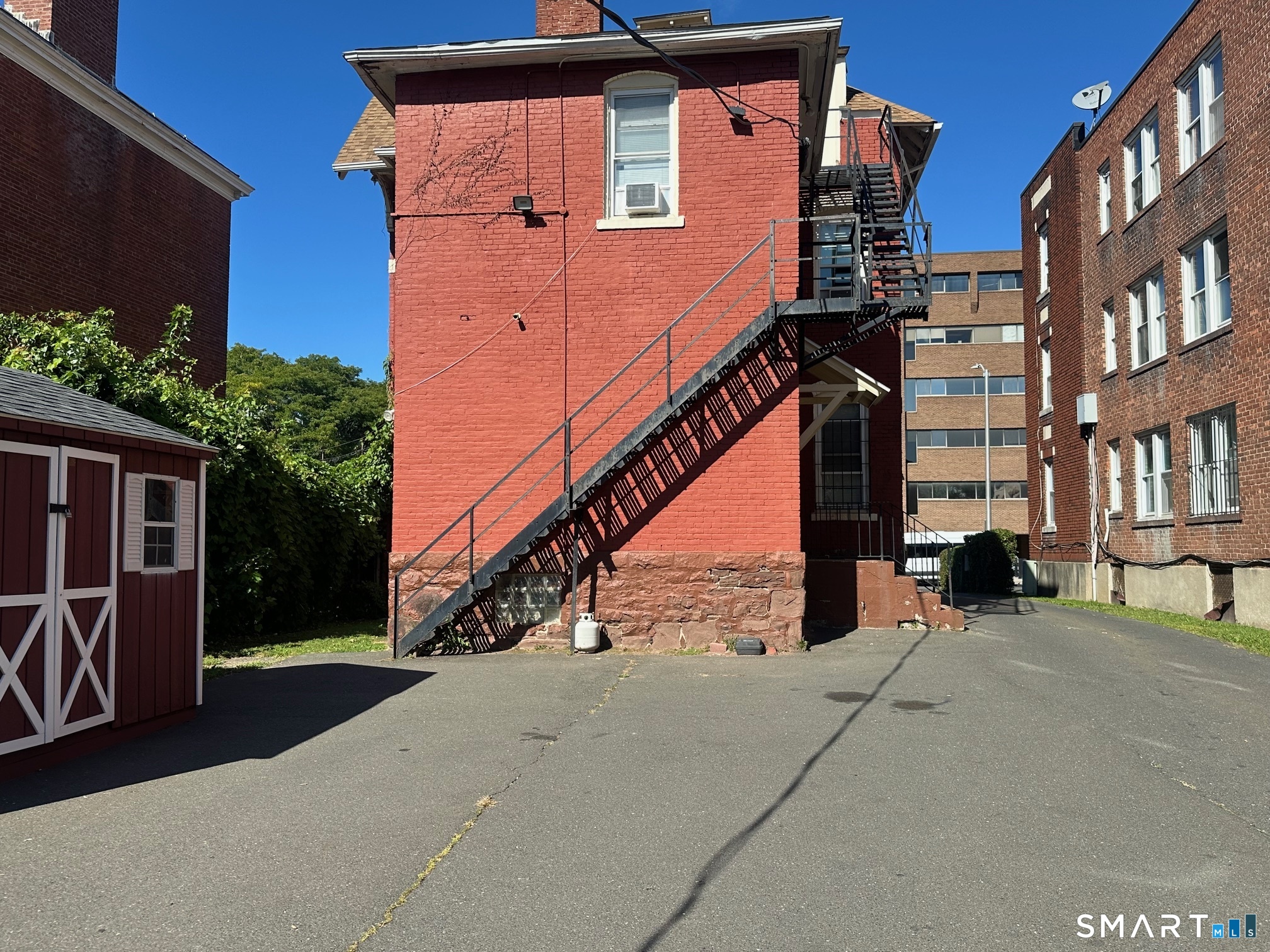 915 Asylum Avenue Hartford CT 06105