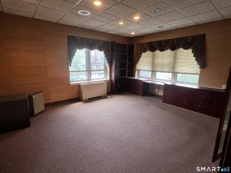 609 Farmington Avenue Hartford CT 06105