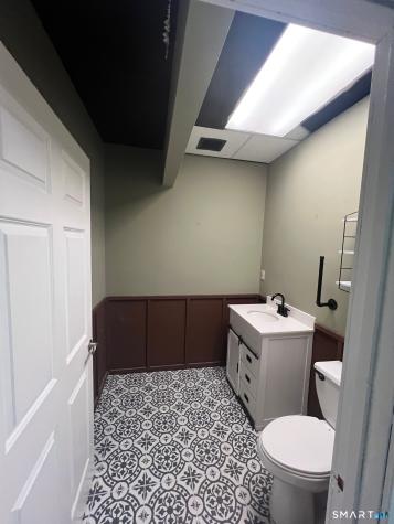 170 Flanders Road East Lyme CT 06357