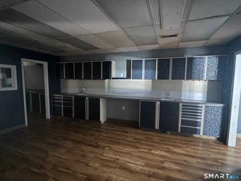 170 Flanders Road East Lyme CT 06357