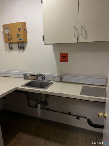 170 Flanders Road East Lyme CT 06357