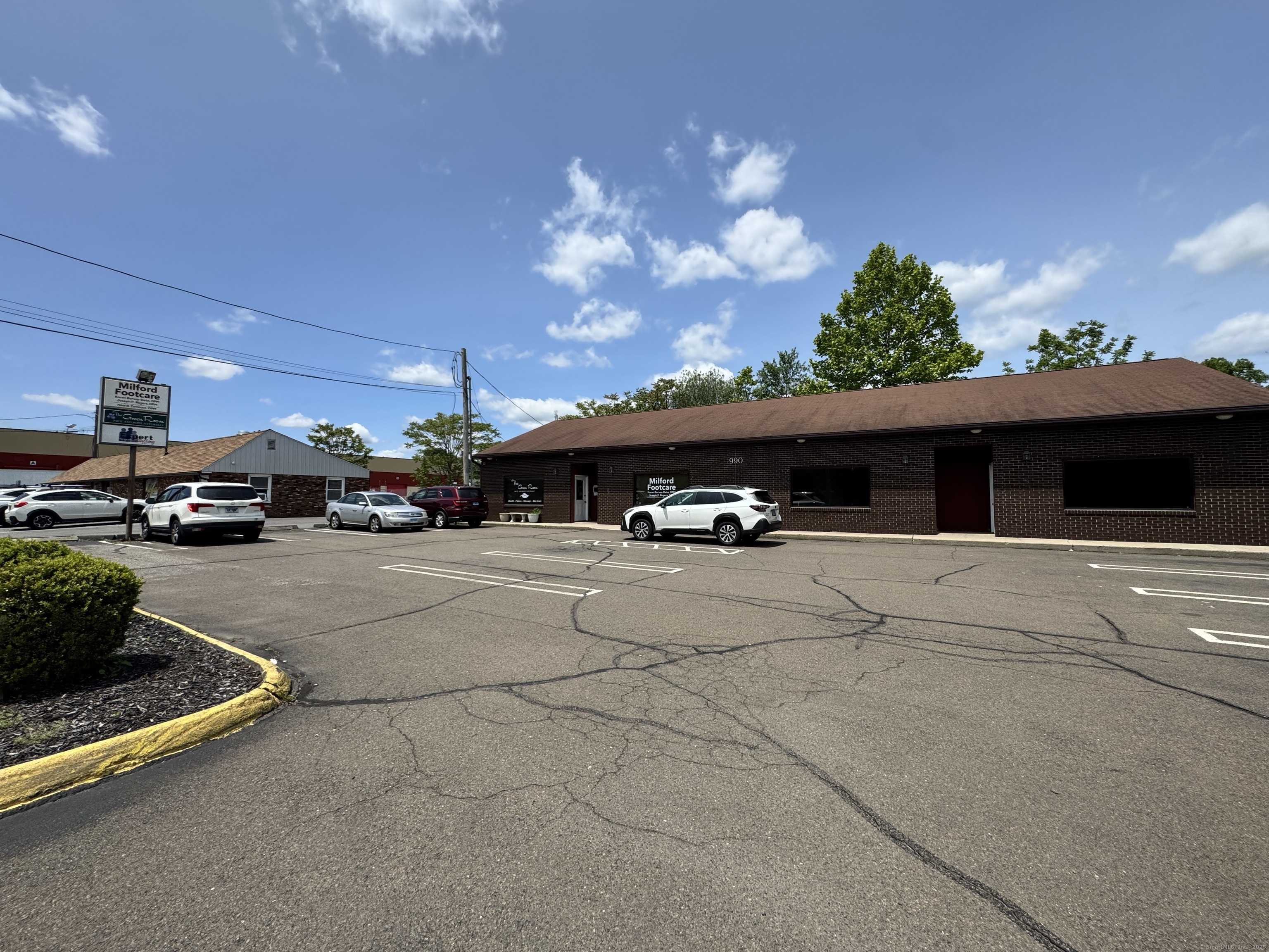990 Bridgeport Avenue Milford CT 06460