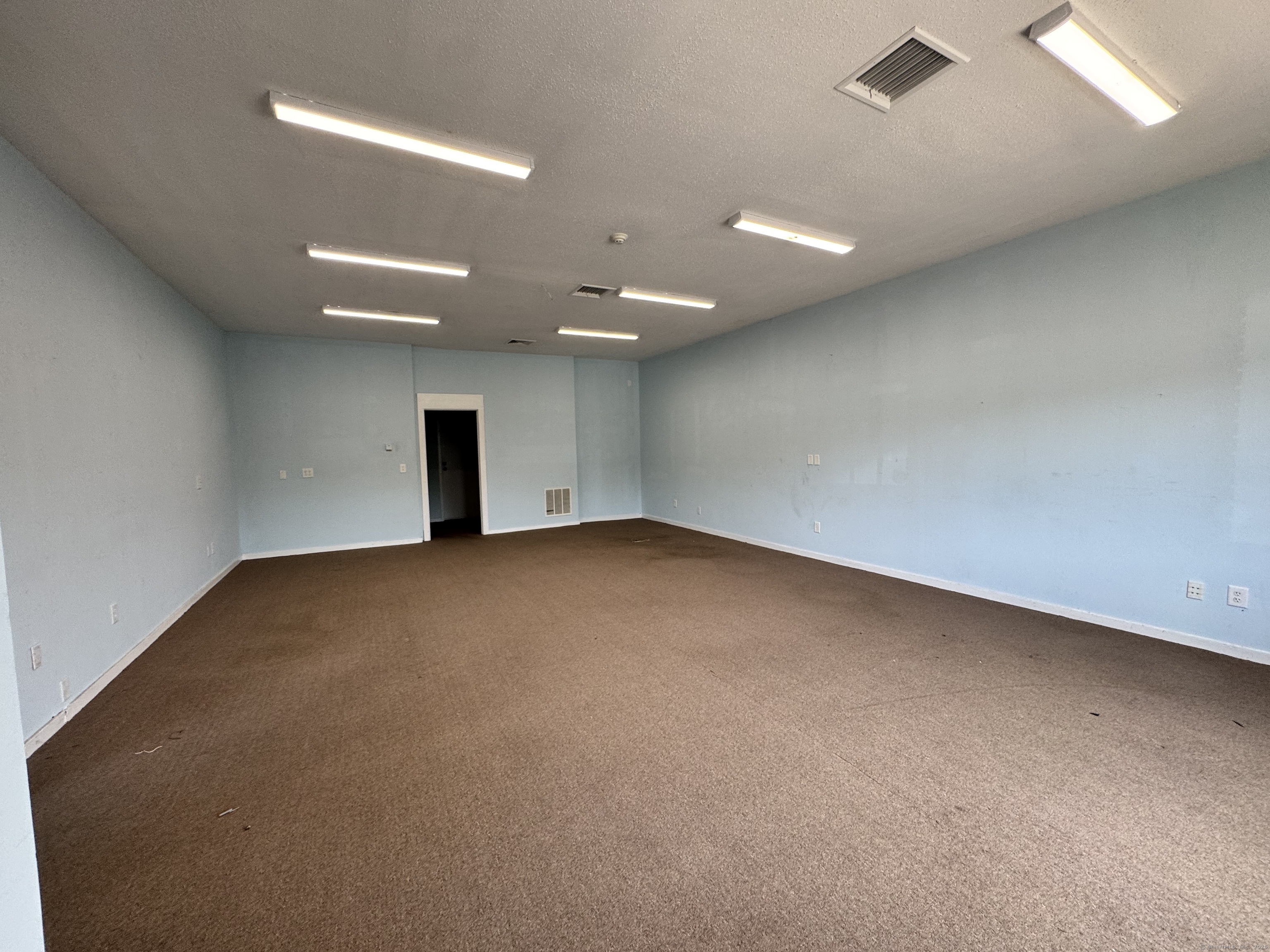 990 Bridgeport Avenue Milford CT 06460