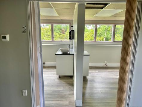 46 West Avon Road Avon CT 06001