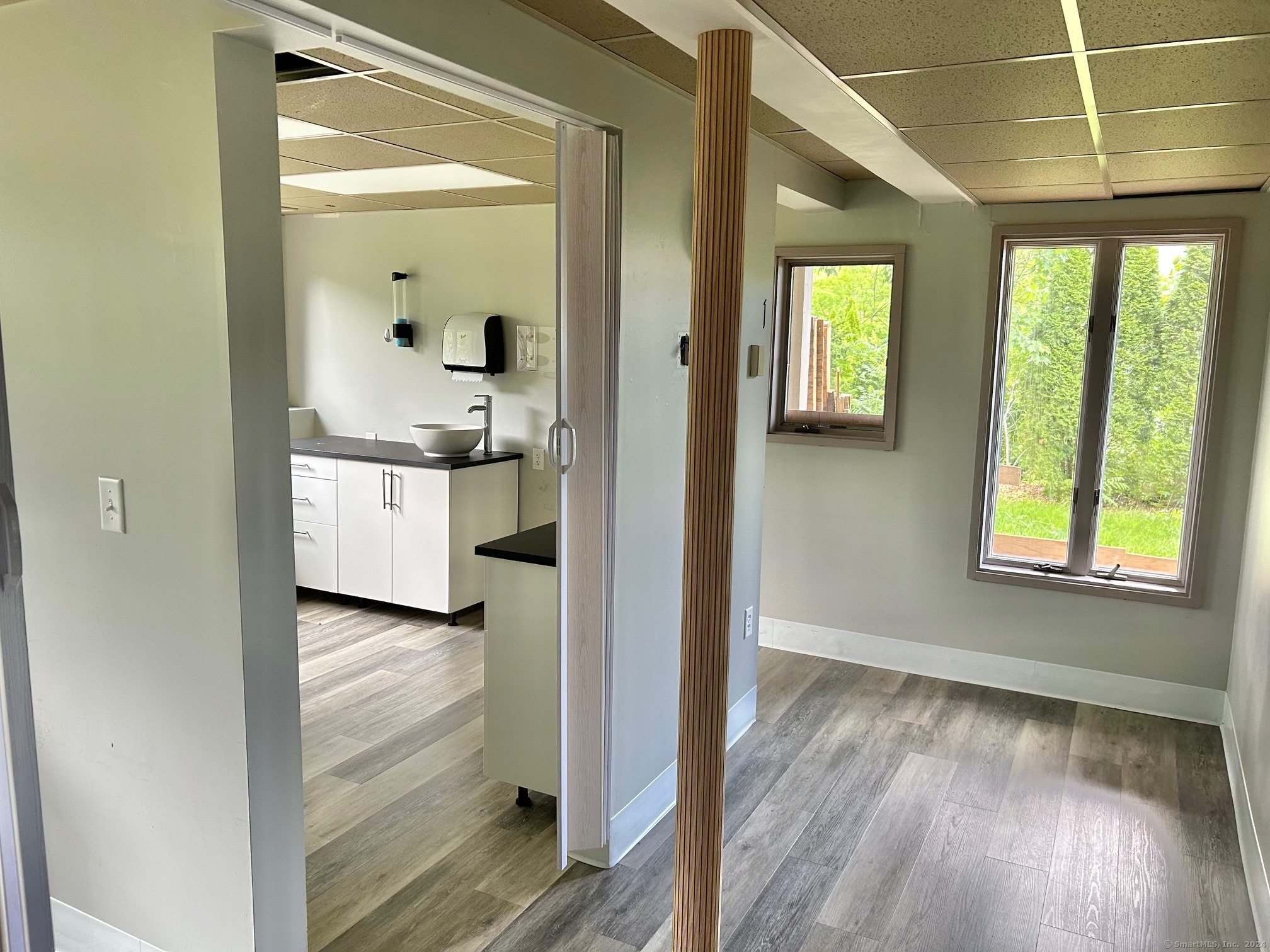 46 West Avon Road Avon CT 06001