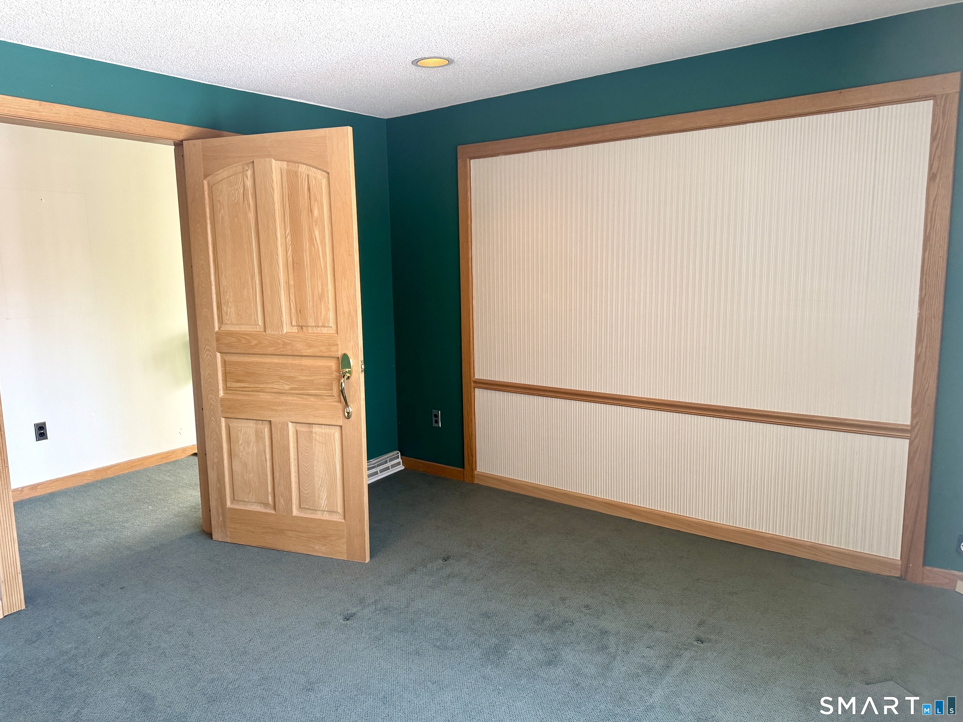 264 East Main Street Meriden CT 06450