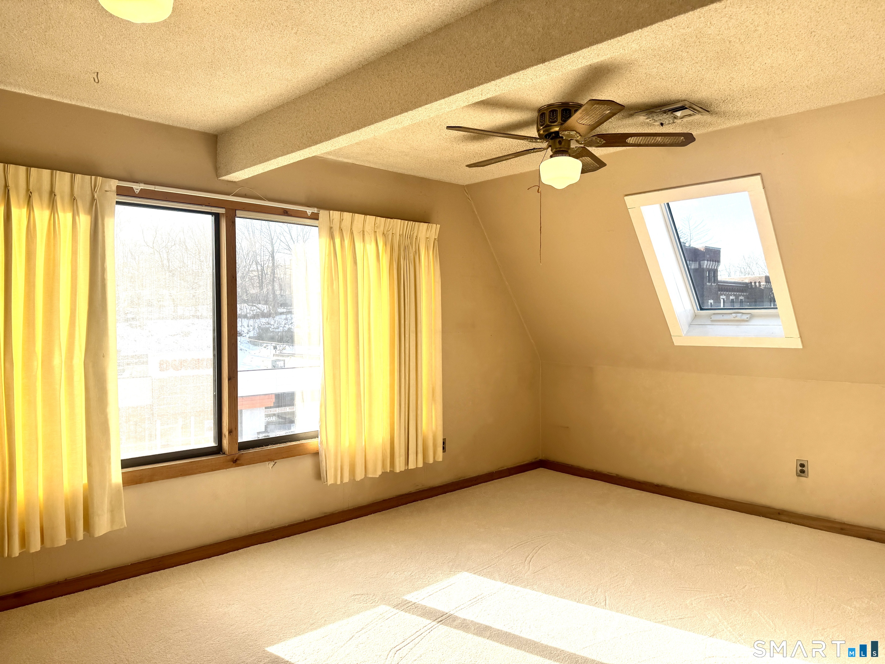 264 East Main Street Meriden CT 06450