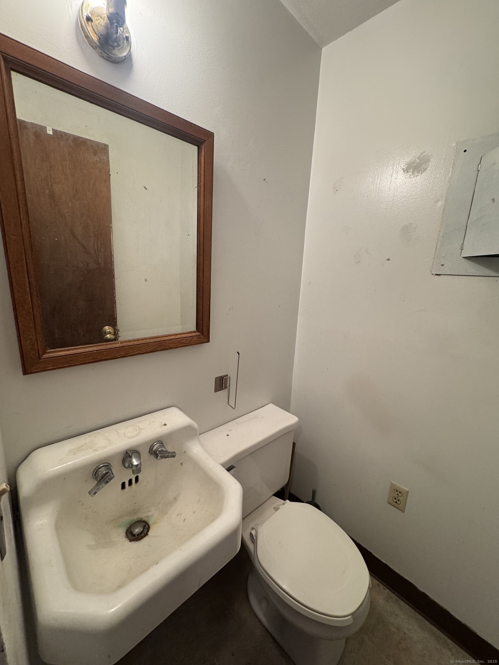 523 Boston Post Road Old Saybrook CT 06475