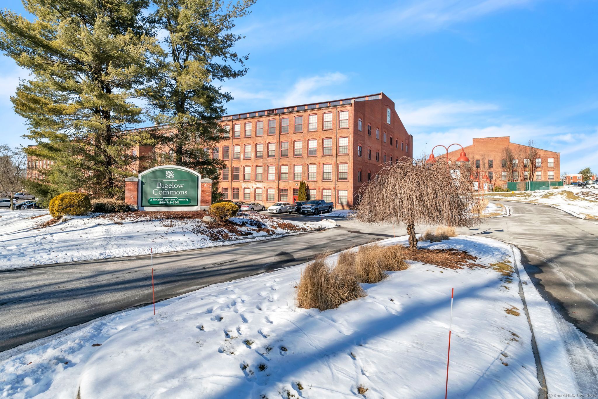 92 Main Street Enfield CT 06082