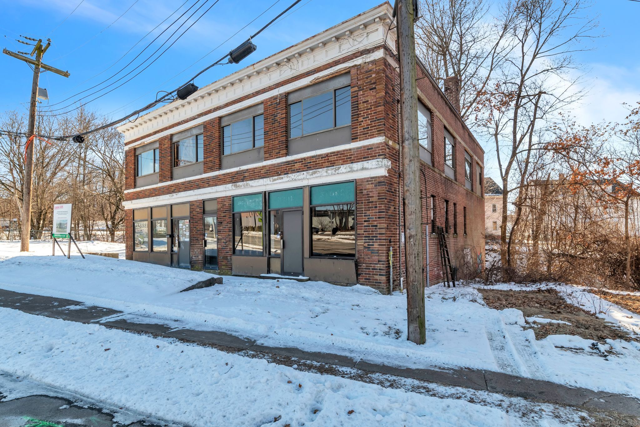 92 Main Street Enfield CT 06082