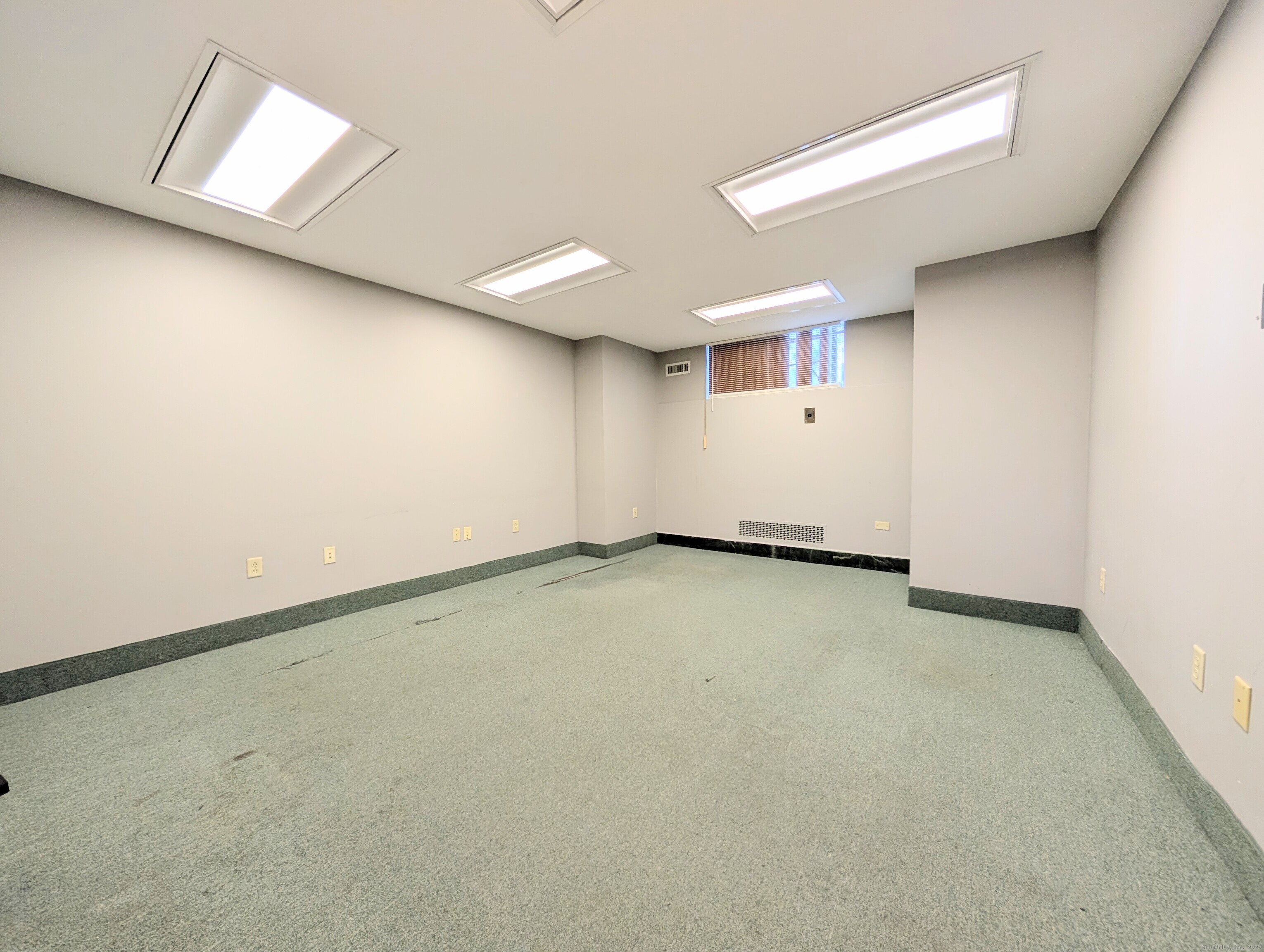 1071 East Main Street Bridgeport CT 06608